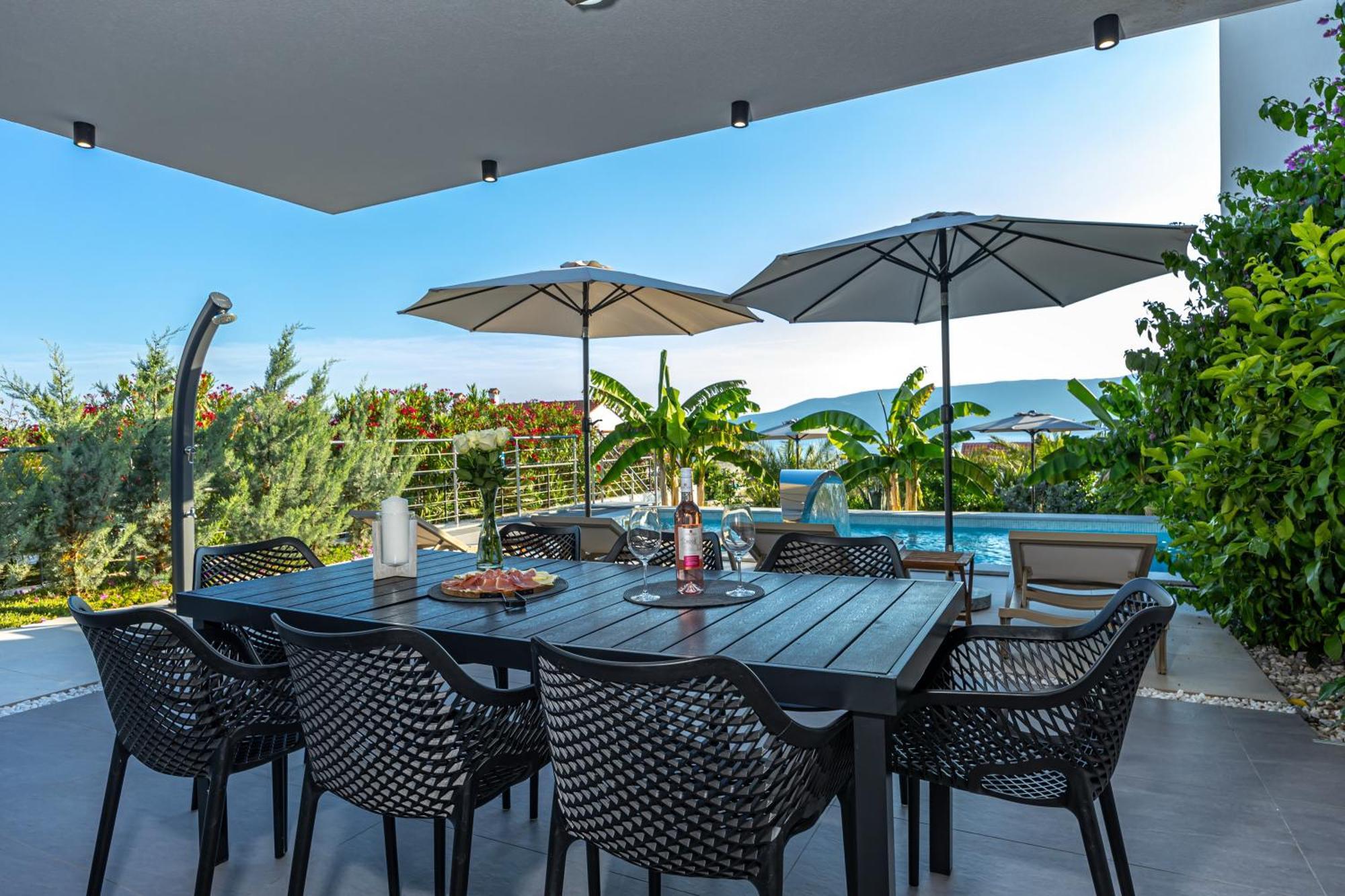 Luxury Villas White Sails Пинезичи Экстерьер фото